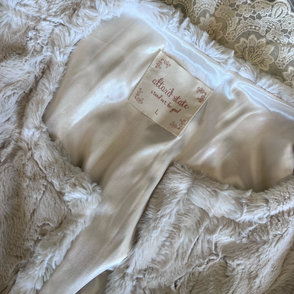 Altar'd State Vest - Large - NWT
